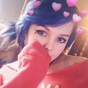 Meet your Posher, Amy-lee